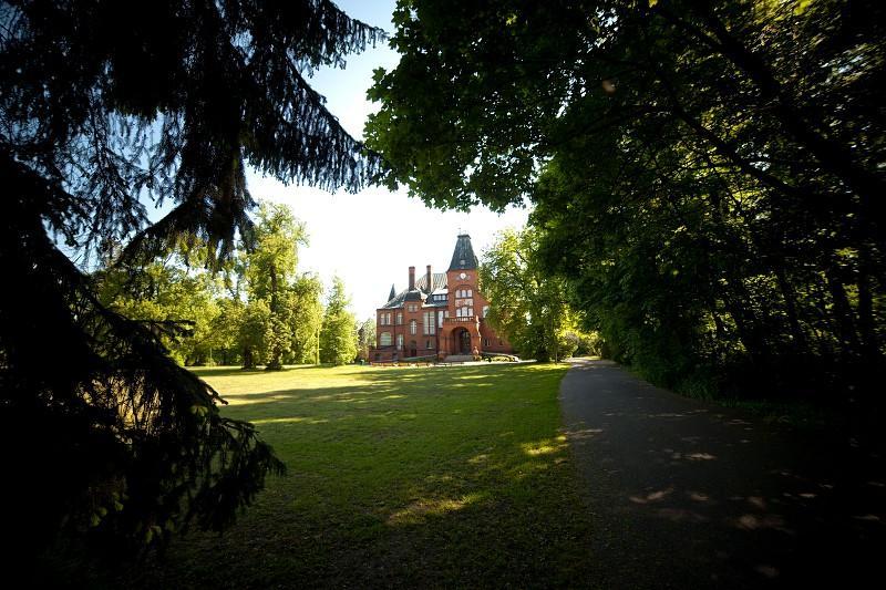 Pałac w Kobylnikach Kruszwica Zewnętrze zdjęcie