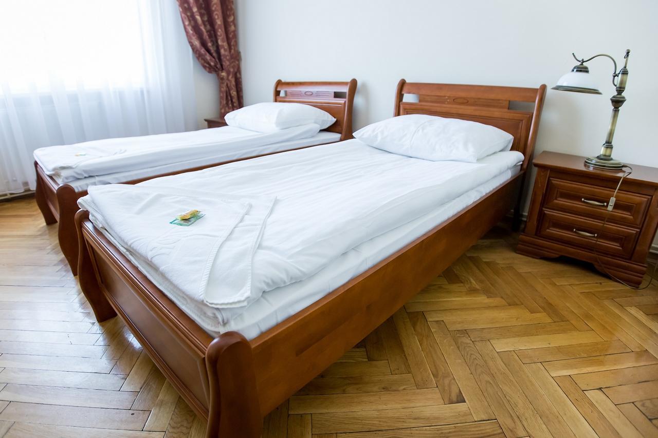 Pałac w Kobylnikach Kruszwica Zewnętrze zdjęcie